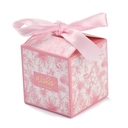 Подаръчна кутия 7x7x8.3 см, сватбена тематика, куб с цветя и пожелание "ПОДАРЪК ЗА ВАС