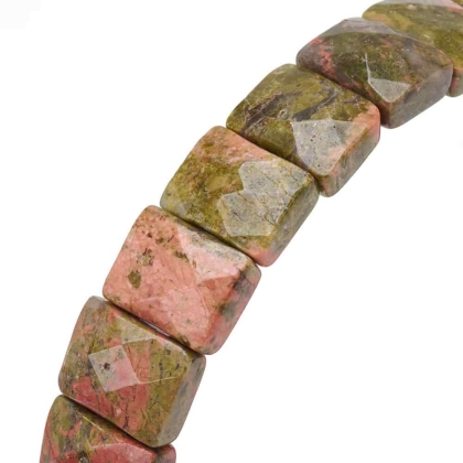 Стреч гривнa с камък от естествен унакит, фасетирани, правоъгълни мъниста 1
