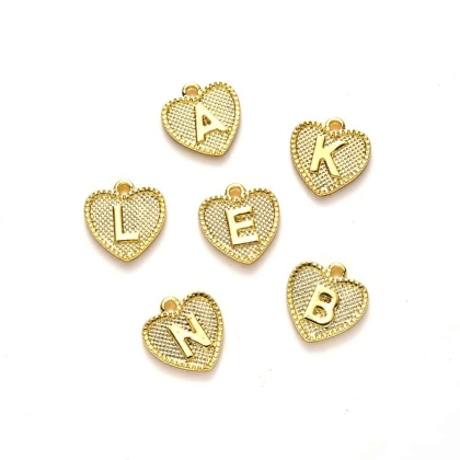 Комлект от метални сърца с латинските букви от A~Z  с покритие 18К злато