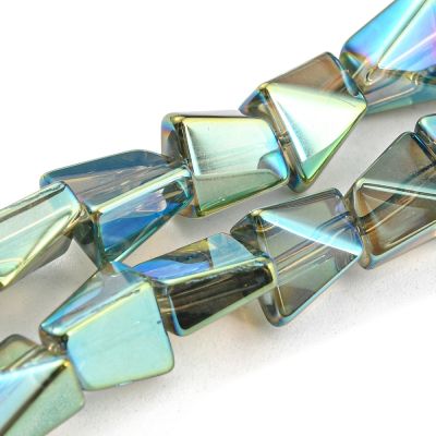Стъклени мъниста с галванизирано многоцветно покритие 8x7x5 мм, Aquamarine- наниз 63см