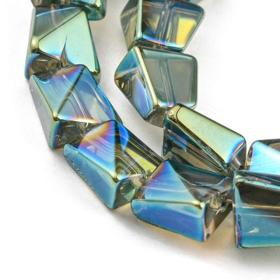 Стъклени мъниста с галванизирано многоцветно покритие 8x7x5 мм, Aquamarine- наниз 63см