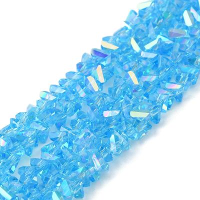 Стъклени мъниста с триъгълно сечение, Sky Blue AB, 4~4.5x4~4.5x2.5 мм – наниз 29~31 см
