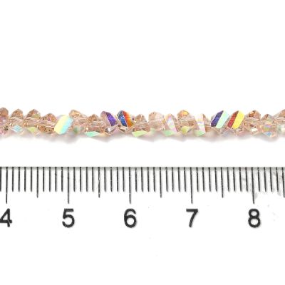 Стъклени мъниста с триъгълно сечение, Peach AB, 4~4.5x4~4.5x2.5 мм - наниз 30~31см