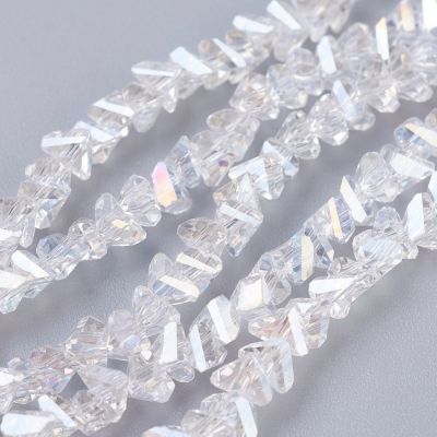 Стъклени мъниста с триъгълно сечение, AB ефект, 3x4x3мм, Clear- наниз 32~34 см