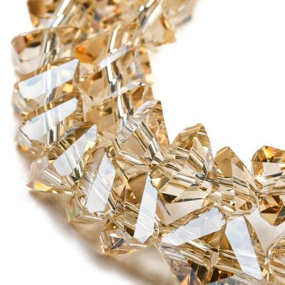 Стъклени мъниста с триъгълно сечение, Pearl Luster Wood АВ, 6×6×3,5 мм - наниз 26,5~27,5 см