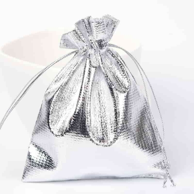 Подаръчна торбичка в сребърен цвят 12 x 9см - 1 брой