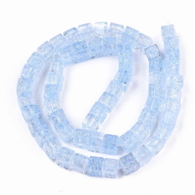 Стъклени кракъл мъниста - кубче 6x6x6 мм в бледо син, прозрачен цвят 1