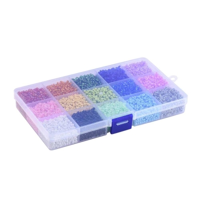 Кутия с 15 цвята 3 мм стъклени синци