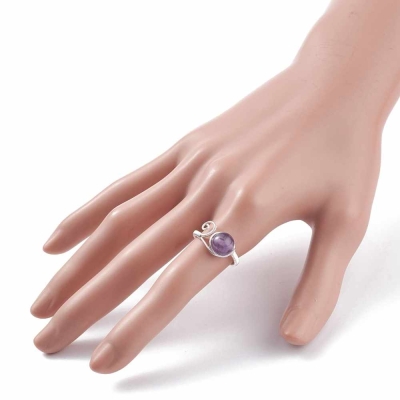 5 Дамски пръстен с камък Аметист
